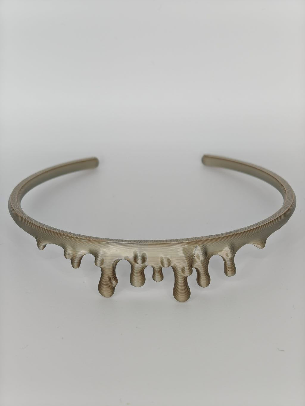 Dripping Necklace Khaki SIlk Recycled