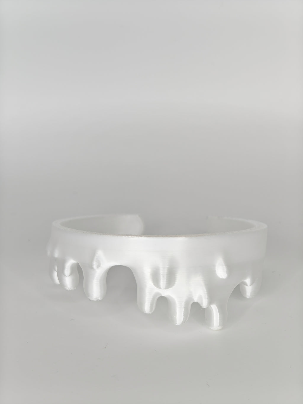 Melting Bracelet White SIlk