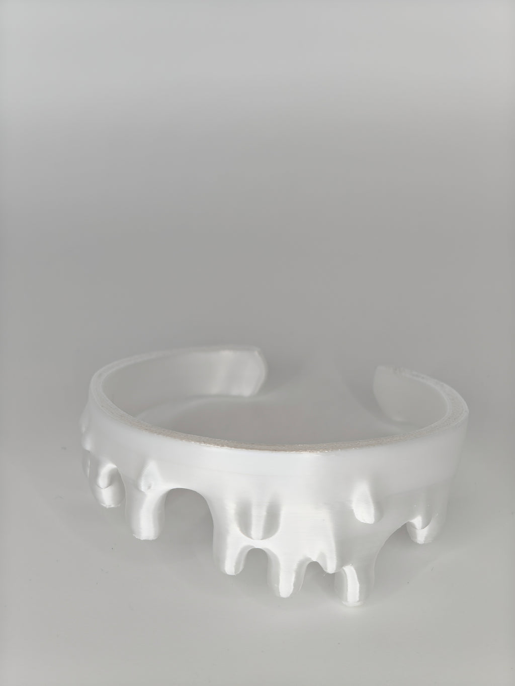 Melting Bracelet White SIlk