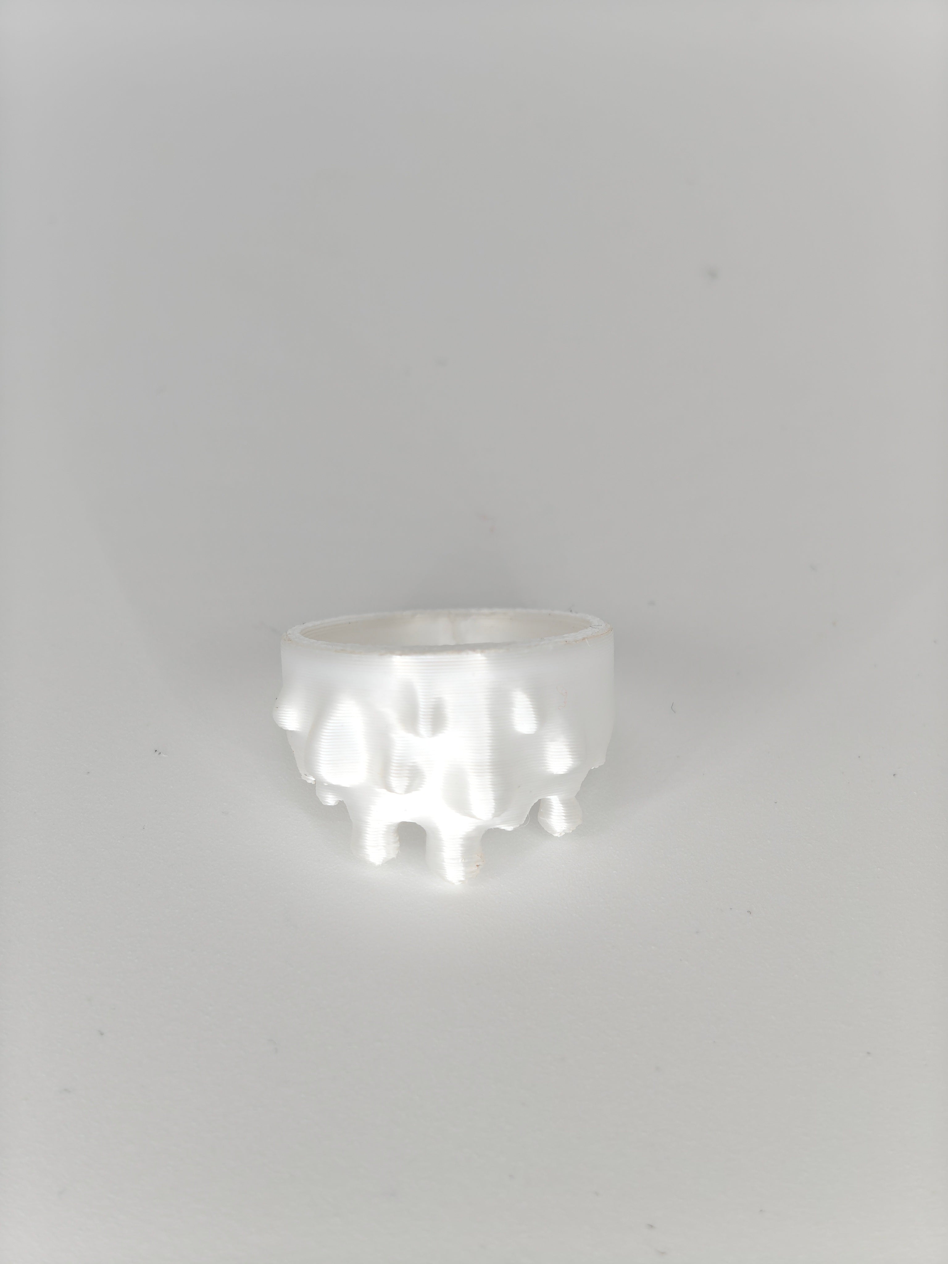 Dripping Ring White Silk