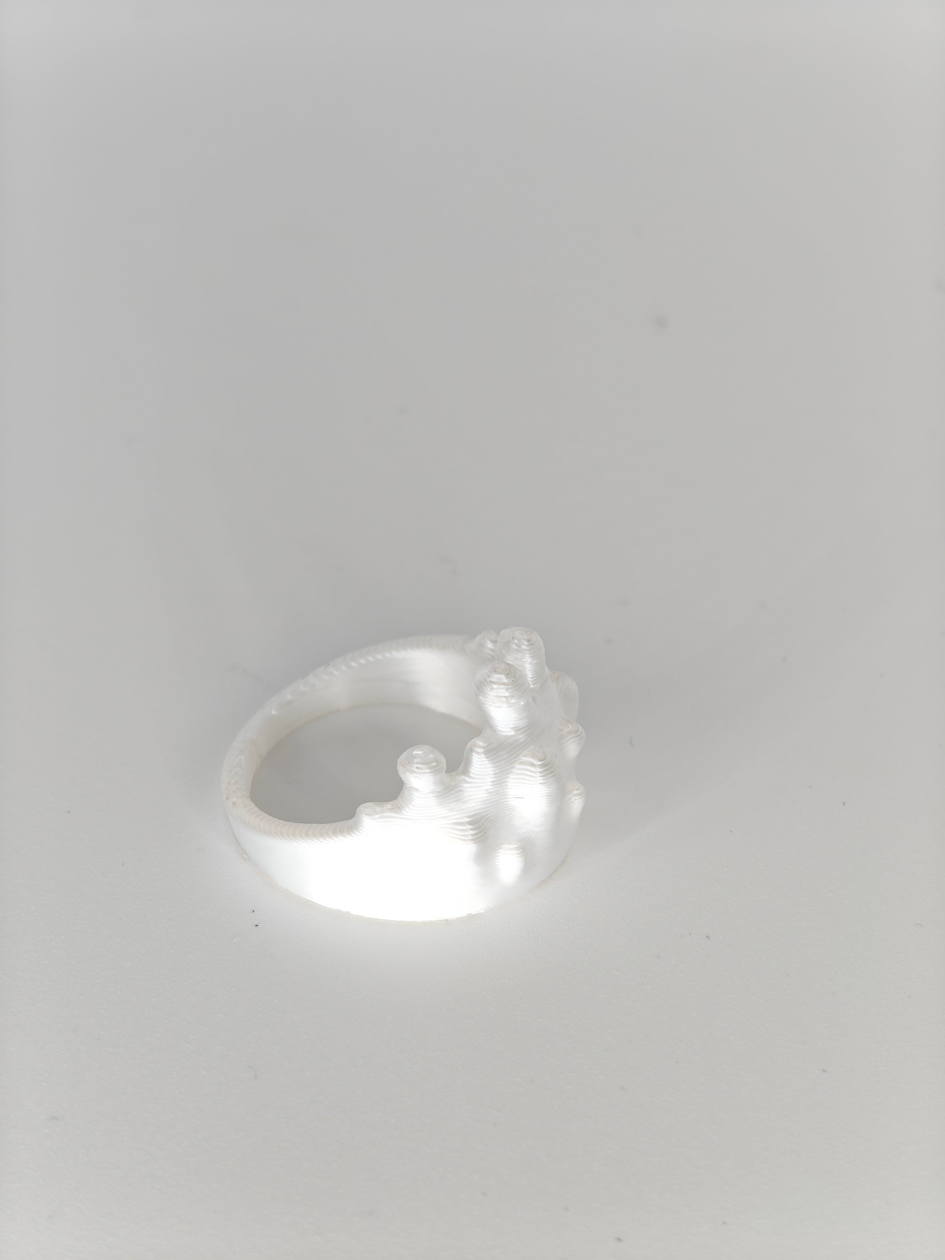 Dripping Ring White Silk
